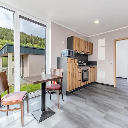 Moderne Am Kronenburger Hallschlag