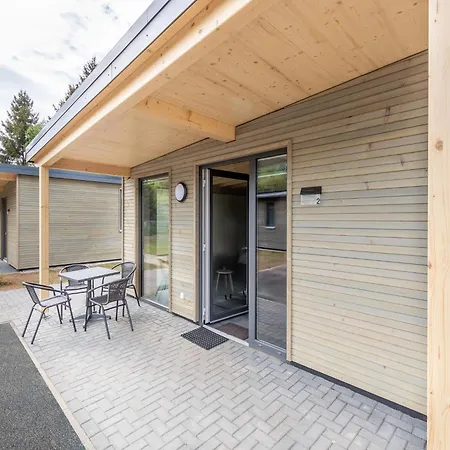 Vakantiehuis Lakeside In *