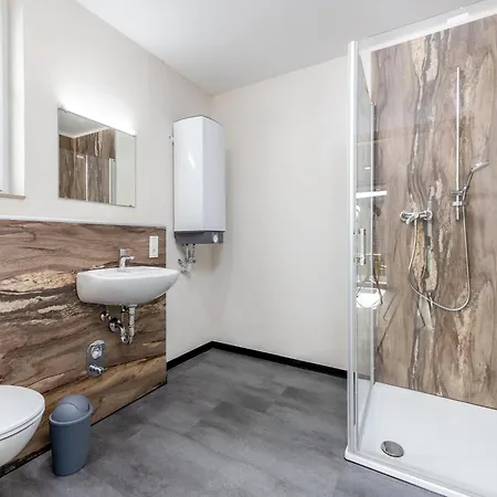 Vakantiehuis Moderne Am Kronenburger *